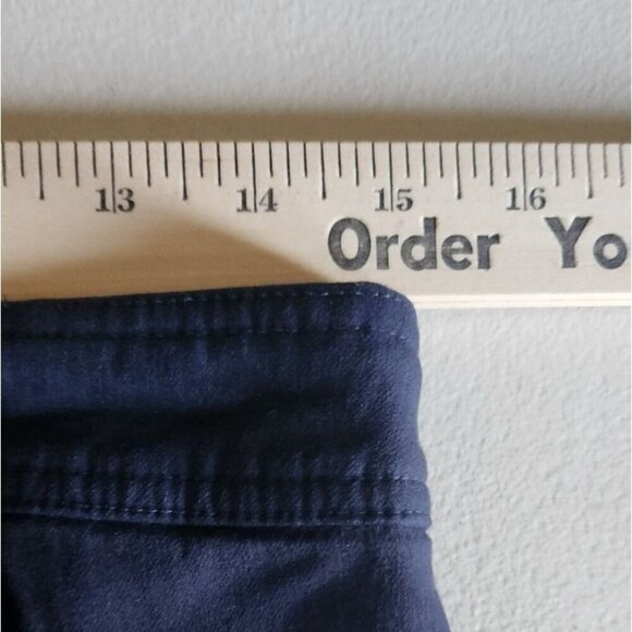 89th Madison Capri Pants Womens size 10 Navy Blue - Picture 6 of 8